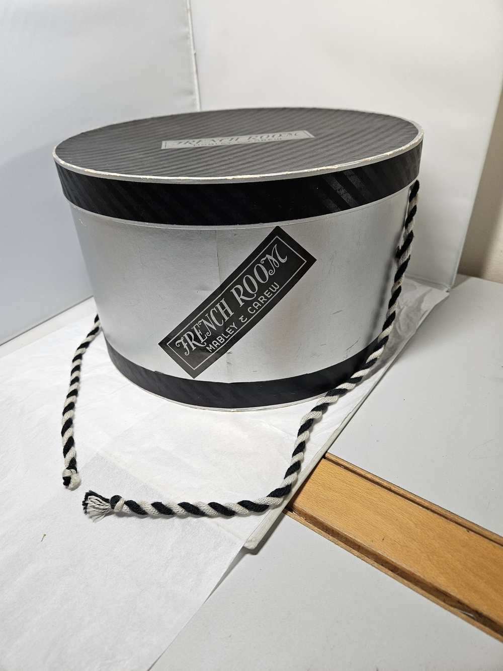 Vintage MCM Mabley & Carew Dept Store  French Room Hat Box